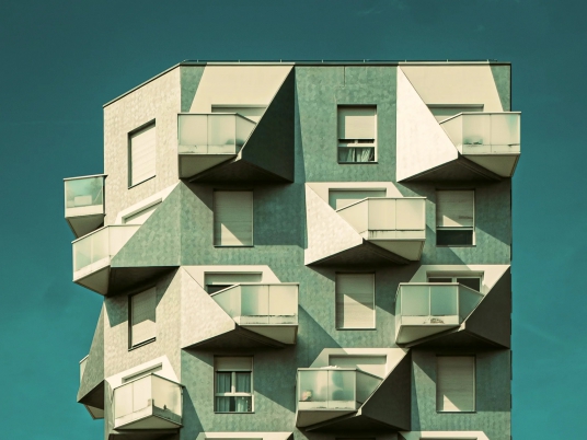 Luxury Living: Experience the Meng Homes Difference